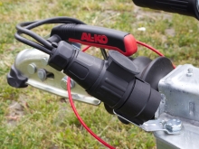 Karox PlugDock držák zástrčky přívěsu (2)