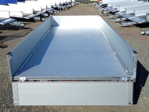 Přívěs Agados DONA 11 2700 kg - B2 + POČ, zn. plech na podlaze (4)
