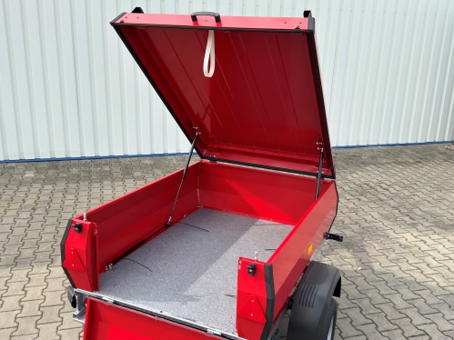 Přívěs Stema RETRO Advanced červená (RAL 3001) + Travel paket (7)